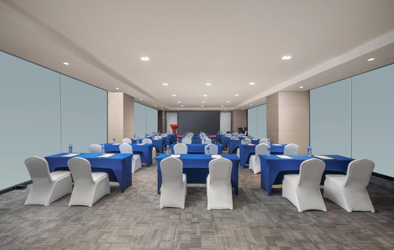 Holiday Inn Express Shanghai Pujiang By Ihg Εξωτερικό φωτογραφία